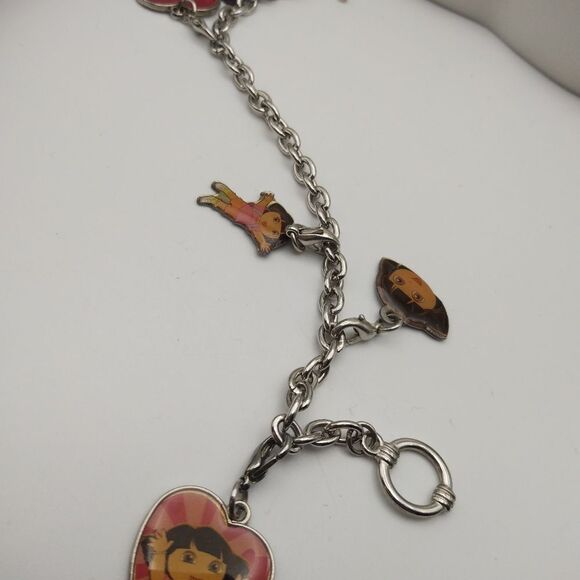 Dora the explorer charm bracelet - Picture 3 of 3